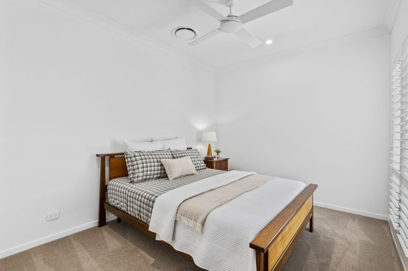 Site 176 - Established Kalbar