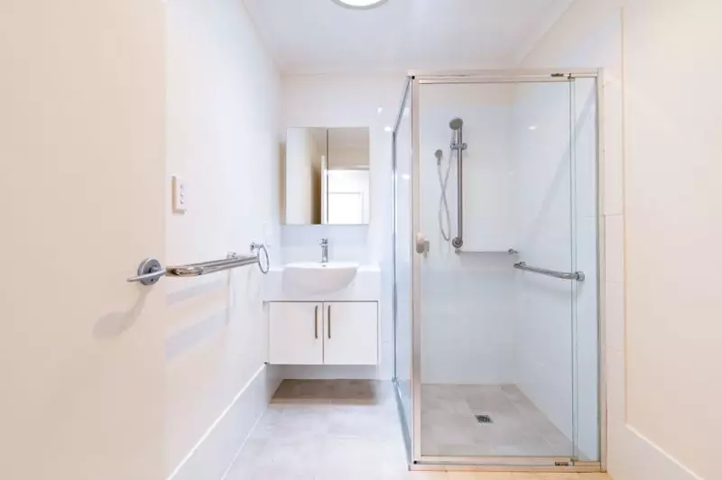 Live in this lovely unit while accessing the level of support you need when you need it!