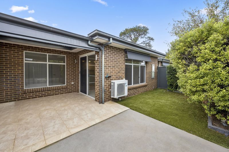 Stylish Villa, Courtyard Charm