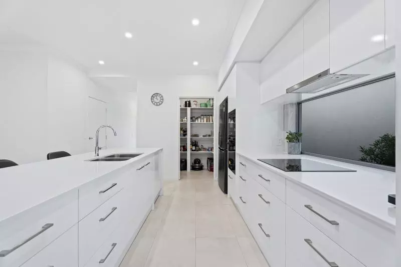 Site 365 - Established Berwick H6