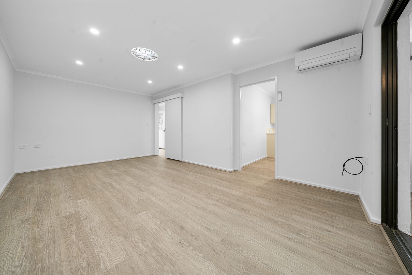 UNDER OFFER Light Filled, Well Presented Unit