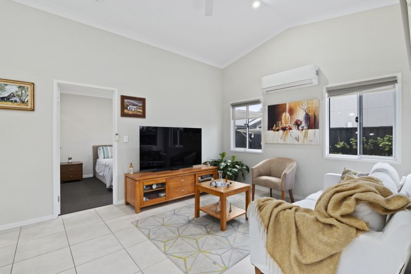 Sunny Position, Spacious Backyard - MOTIVATED SELLER!