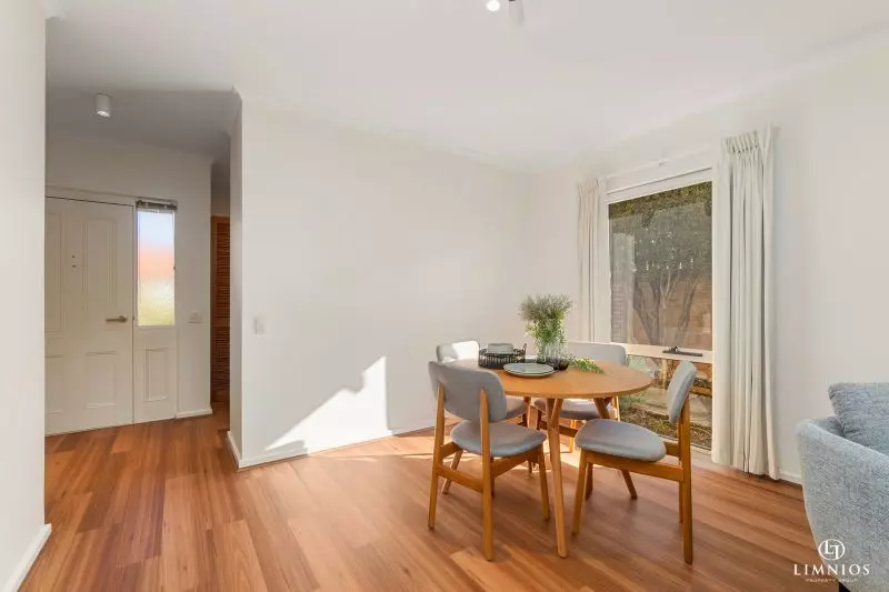 NOW UNDER OFFER.  Light and bright villa with contemporary features