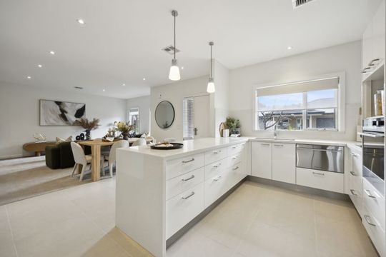 Modern 2-bedroom villa with private courtyard