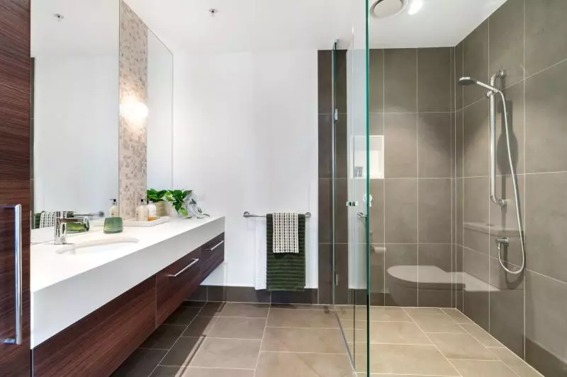 Enjoy Effortless Retirement Living in a Modern 3-Bed Carlton Apartment