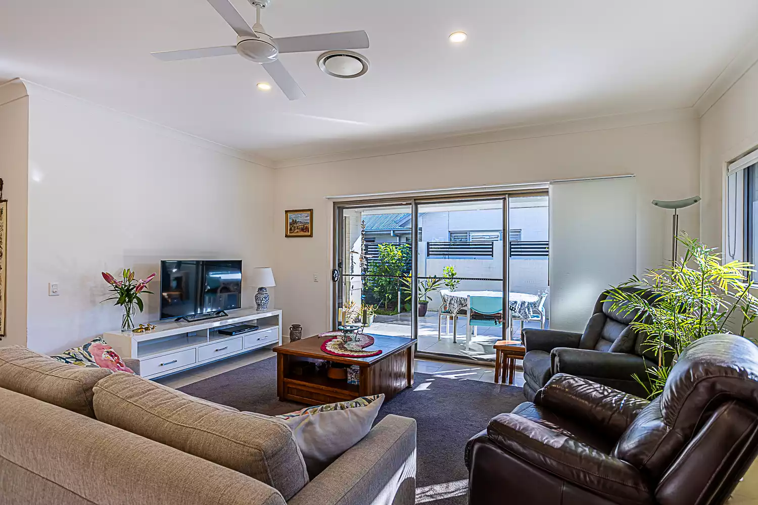 Matisse II- by Palm Lake Resort Tea Gardens