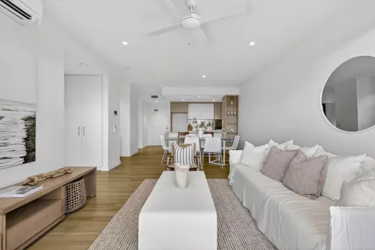 Coastal Apartment with Resort‑Style Amenities