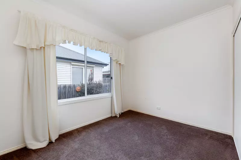 2 bedroom home in pet friendly community