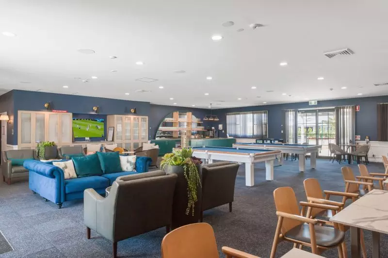 Light‑Filled Custom Home with Peaceful Greenspace Setting