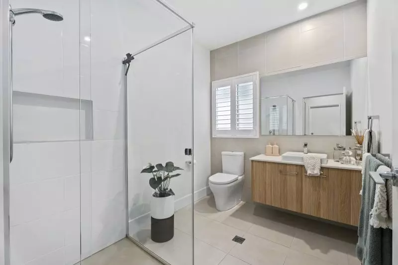 Site 238 - Established Macan