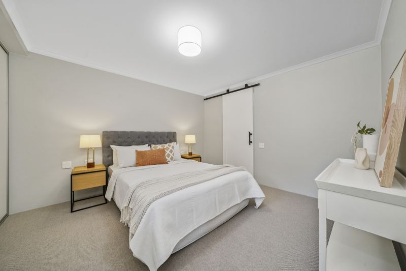 Stylish refurbished home in a tranquil setting!