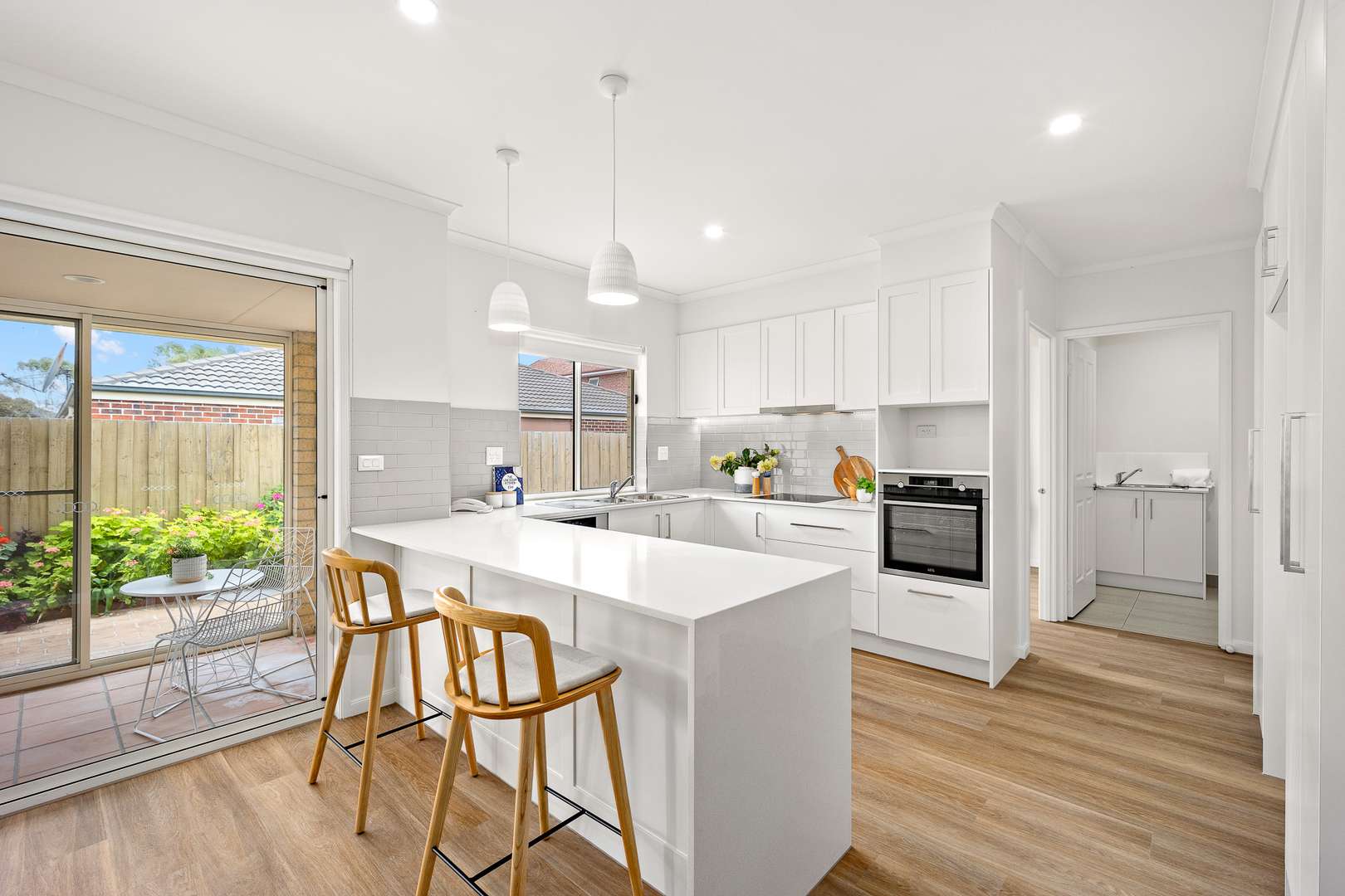 Beautiful 3bed 2bath  Villa close to everything!