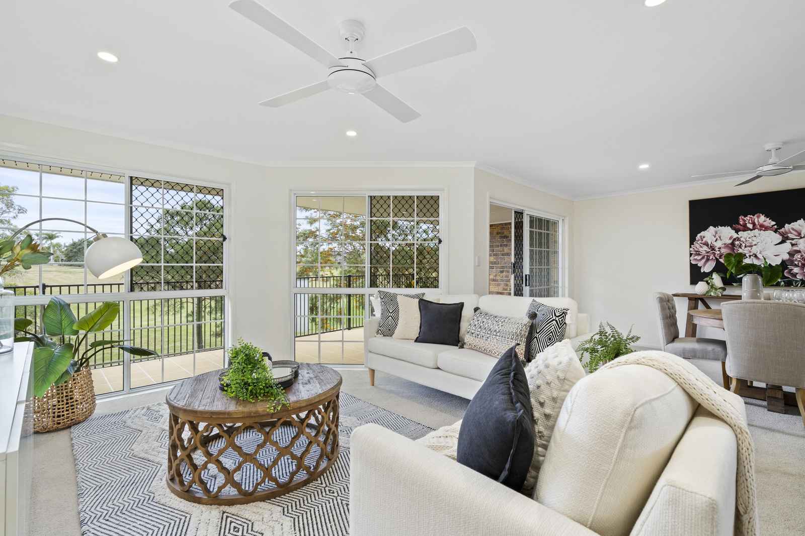 Discover strata-titled homes and a beautiful Albert River outlook