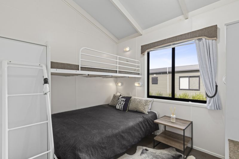 Relaxed Swan Bay Living