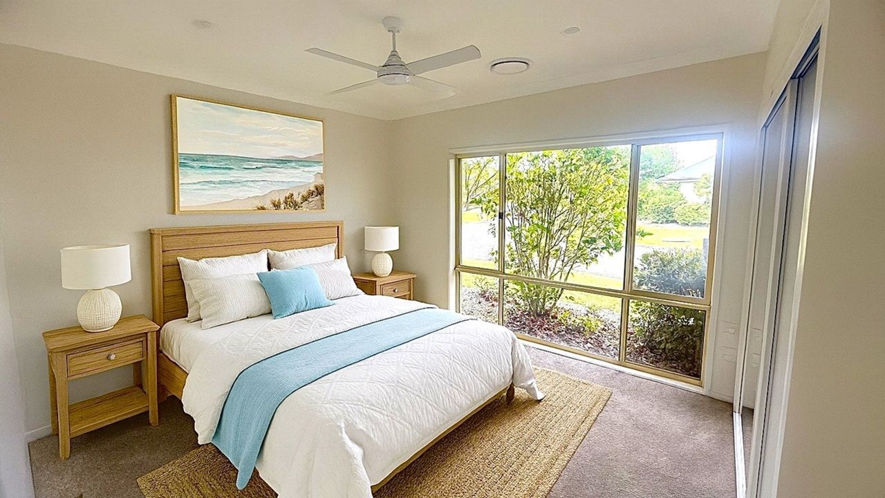 Spacious 3 Bedroom Home - Views over Nature Reserve