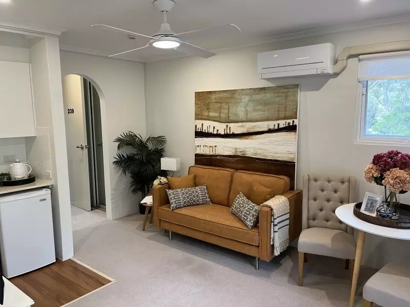 [UNDER OFFER] One bedroom Serviced Apartment at Willandra Village with waterfall view