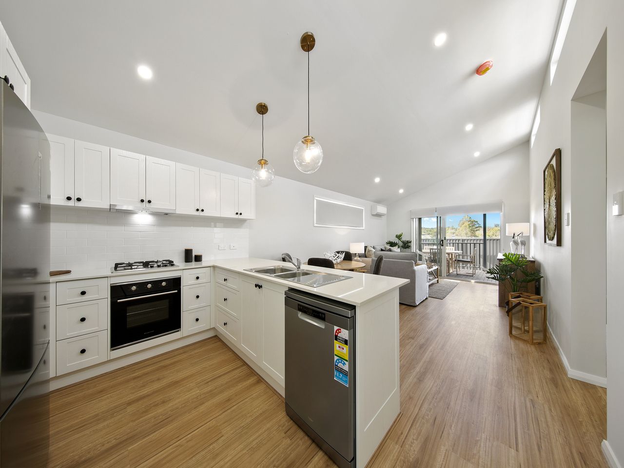 Experience the best of open-plan living with the Munro. 