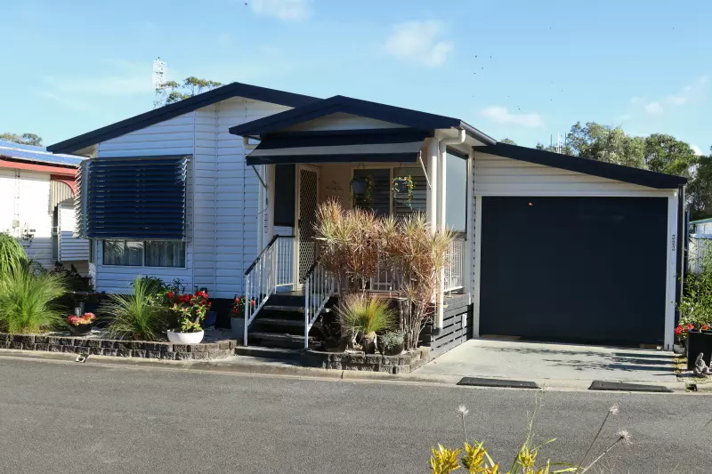 Tasman Holiday Resort - North Star, Over 50's Residential Park