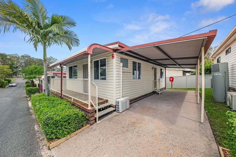 Two Bedroom Home - Fresh Modern Bathroom and New Hybrid Floors