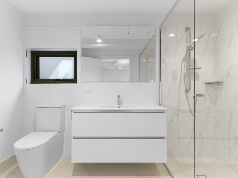 Stunning new and spacious north-facing apartment