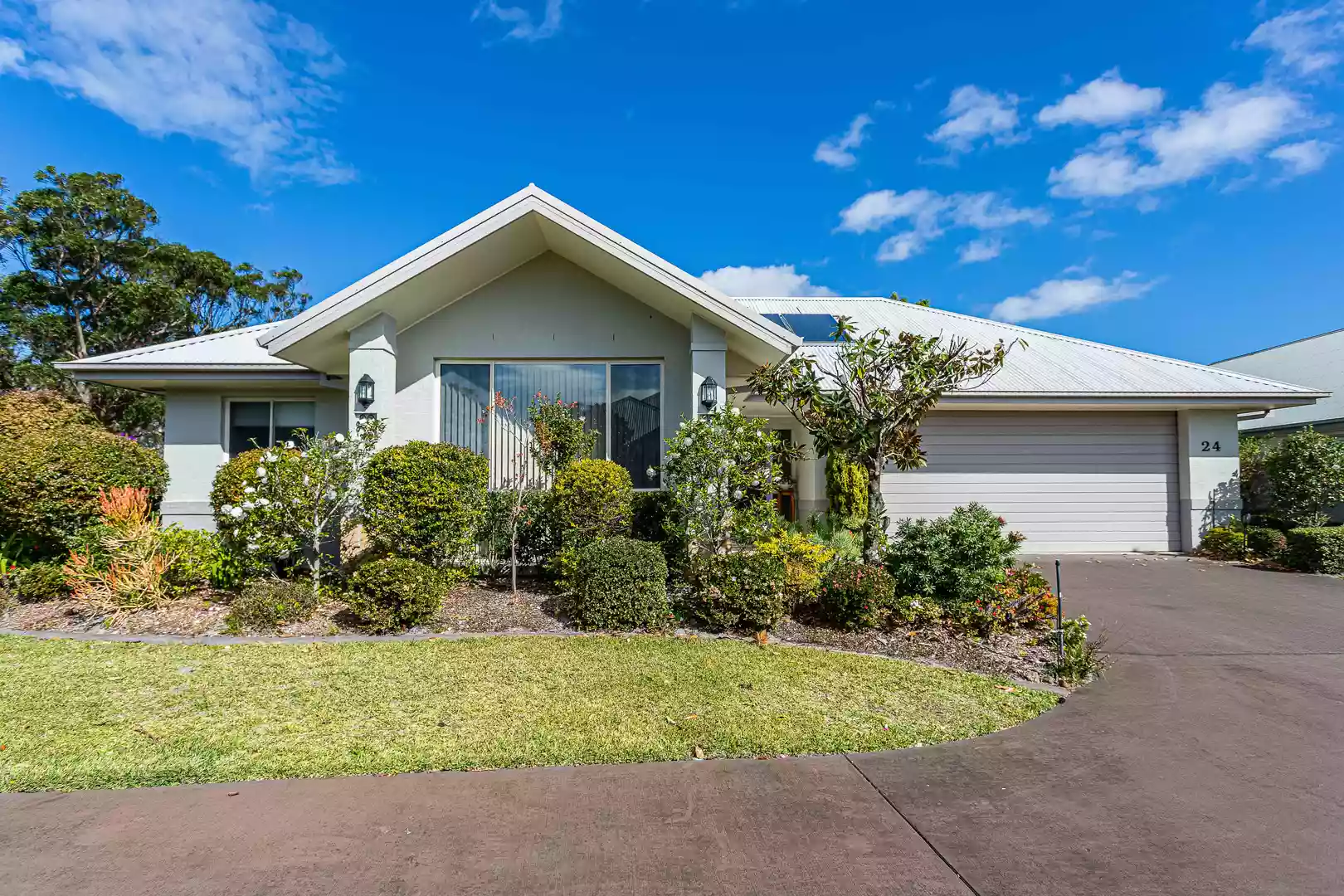 Cezanne C- by Palm Lake Resort Tea Gardens