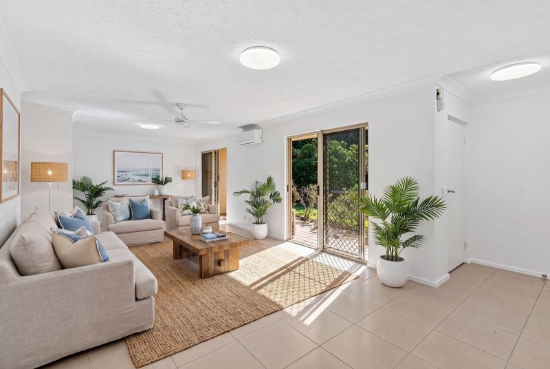 3-Bedroom villa with private back patio