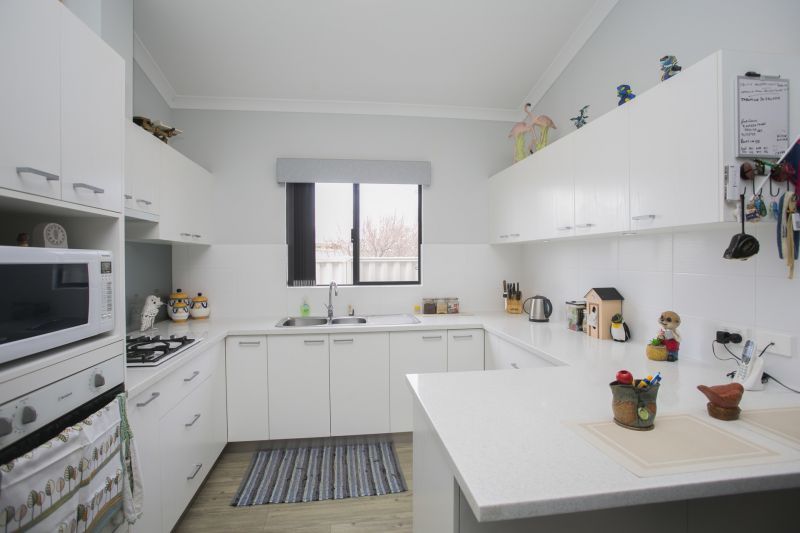 2 bedroom 2 Bathroom Plus Study