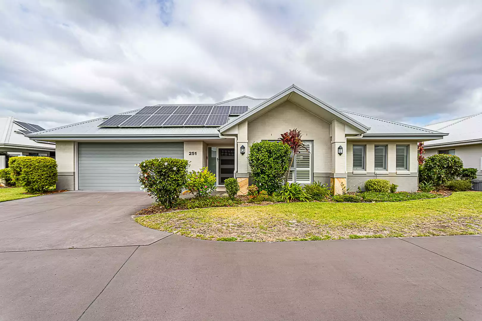 Cezanne III- by Palm Lake Resort Tea Gardens