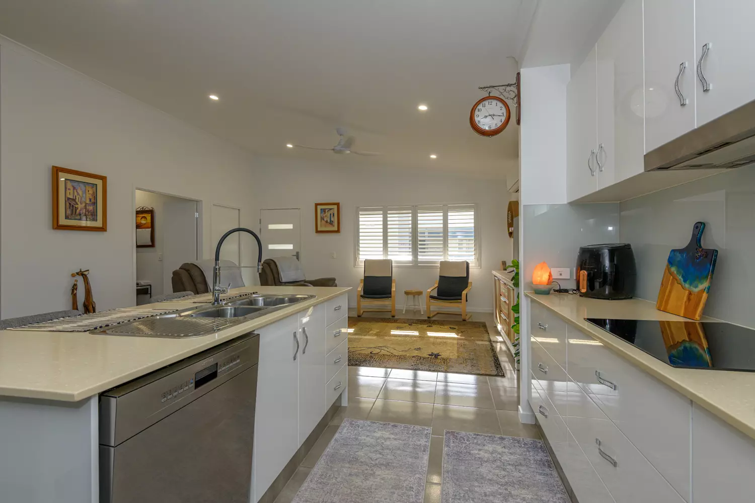 Stylish Corner Retreat with Practical Space 