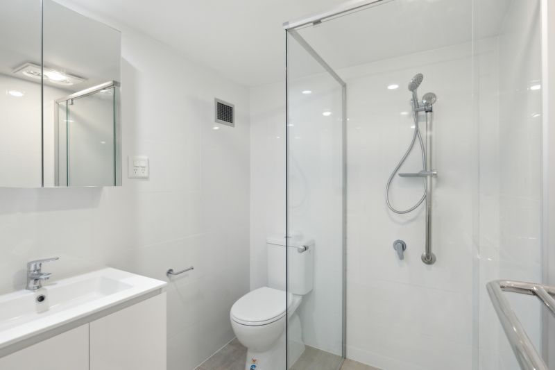 Charming one-bedroom apartment with lush green outlook