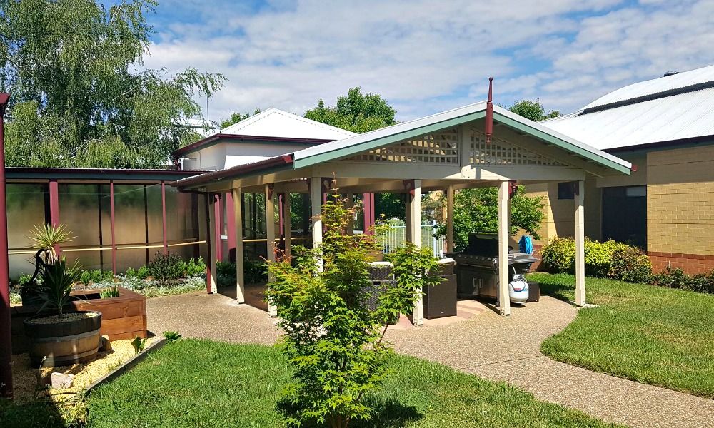 Bill McKenzie Gardens