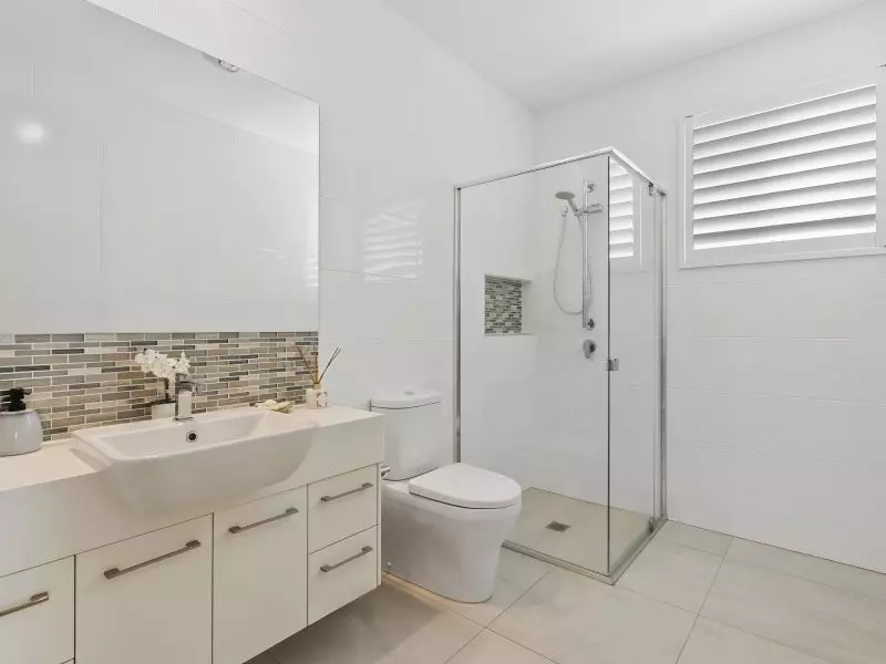 Site 138 - Established Grand Aston