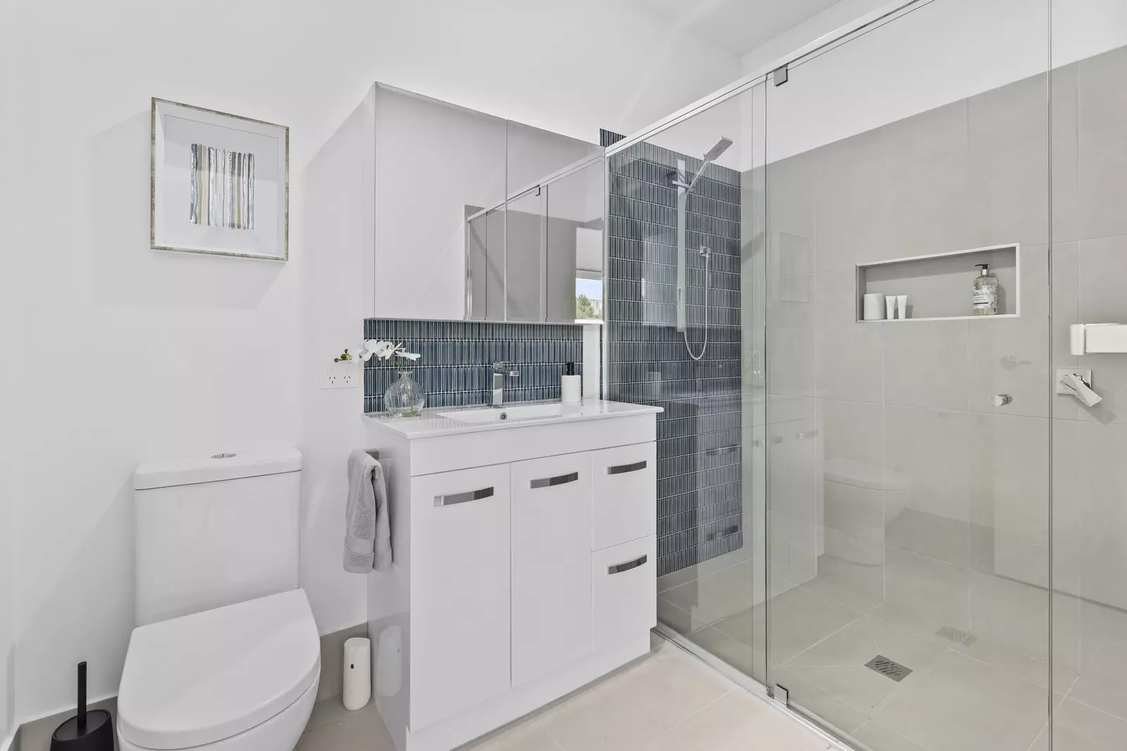 When location matters! Villa 235