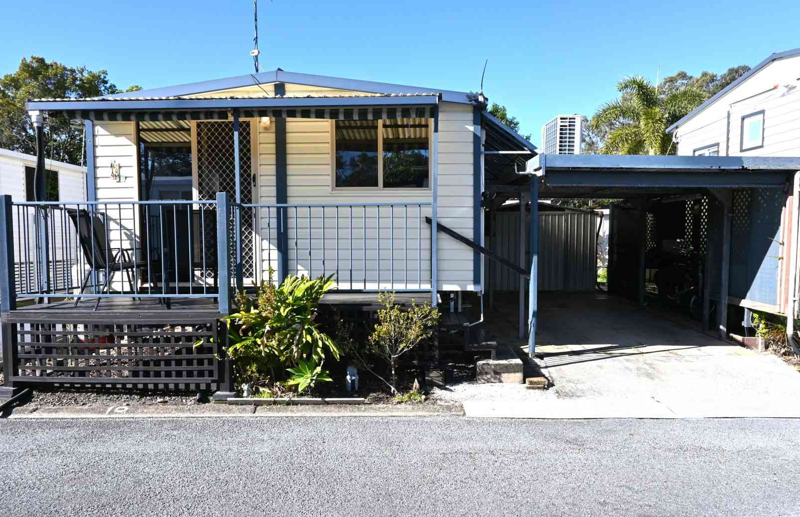 Royal Pacific Residences - Over 50's 'Pet Friendly' Residential Park