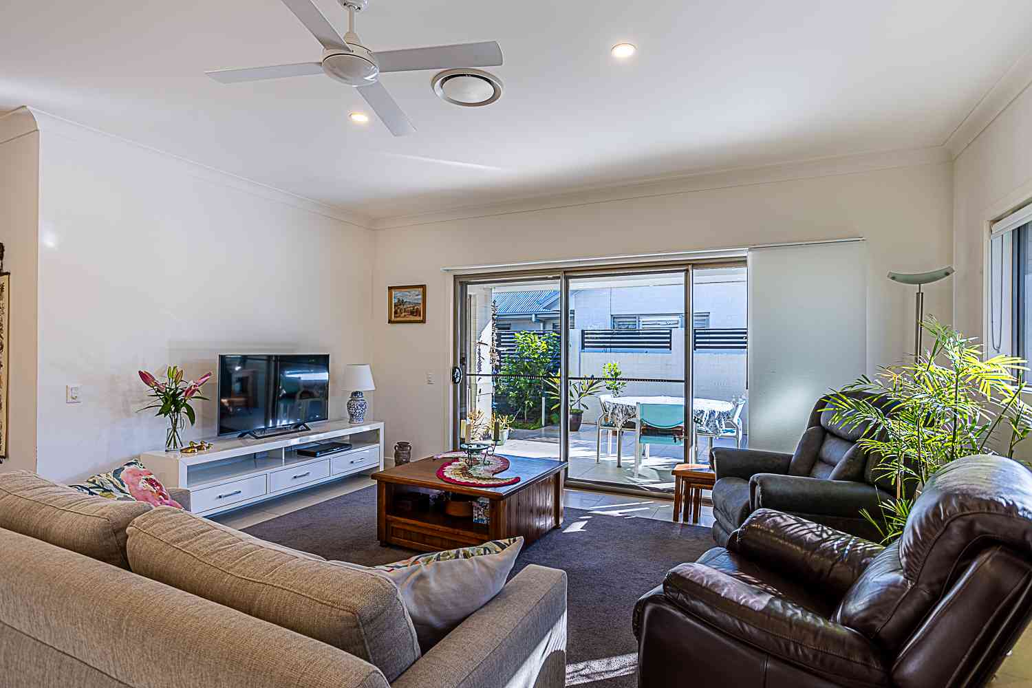 Matisse II- by Palm Lake Resort Tea Gardens