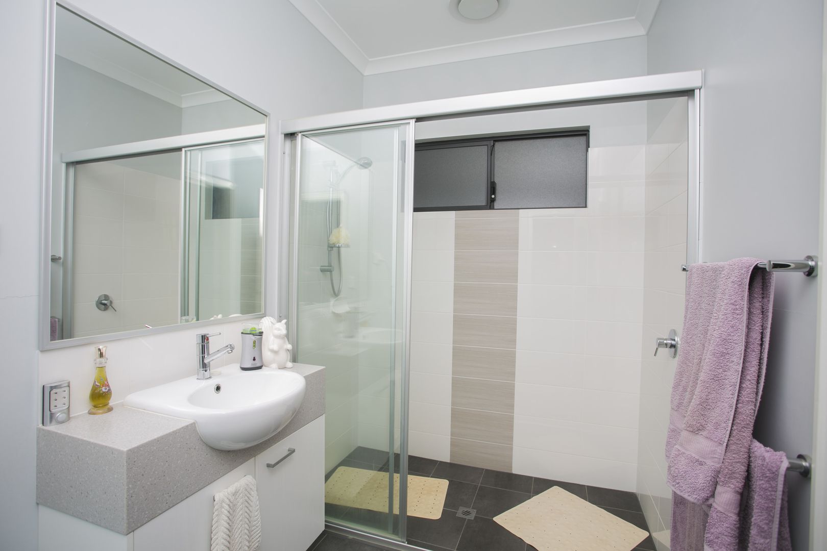 2 bedroom 2 Bathroom Plus Study