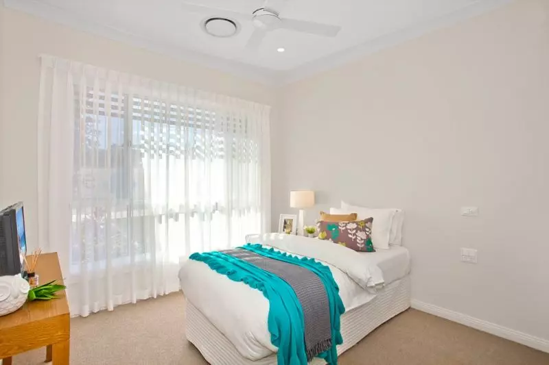 2 bedroom villa with enclosed sunroom