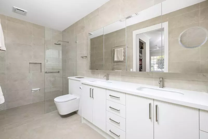 Light‑Filled Custom Home with Peaceful Greenspace Setting