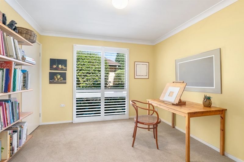 Peaceful Villa Living with Northern Light & Garden Outlooks