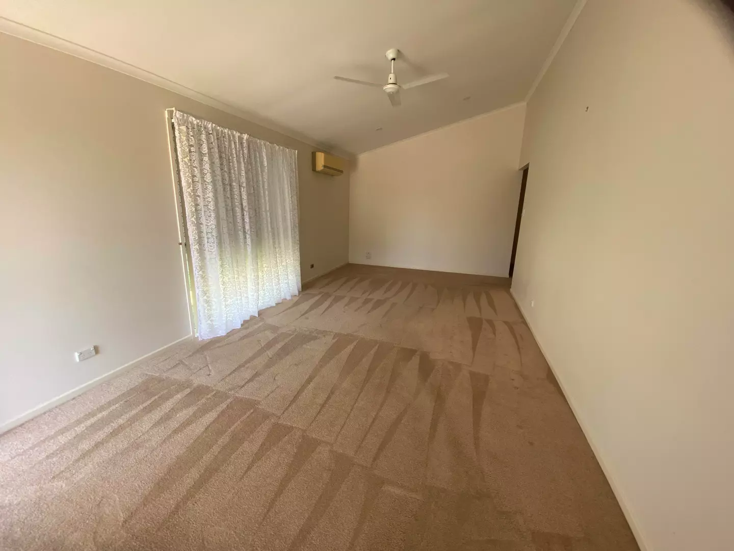 Great location for this two bedroom home in Palm Lake Resort Eagleby