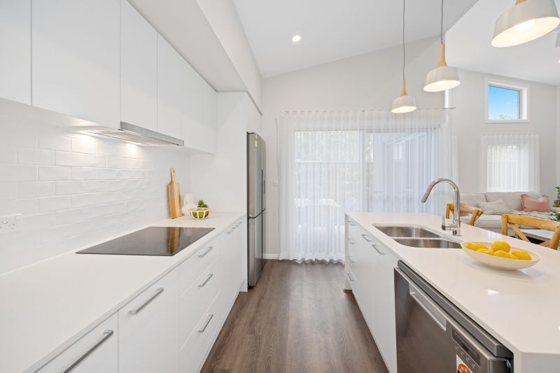 Find sanctuary between the country & the sea