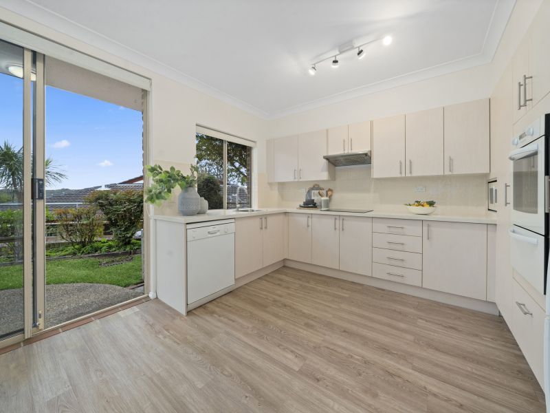 Spacious ground floor villa with garden outlook