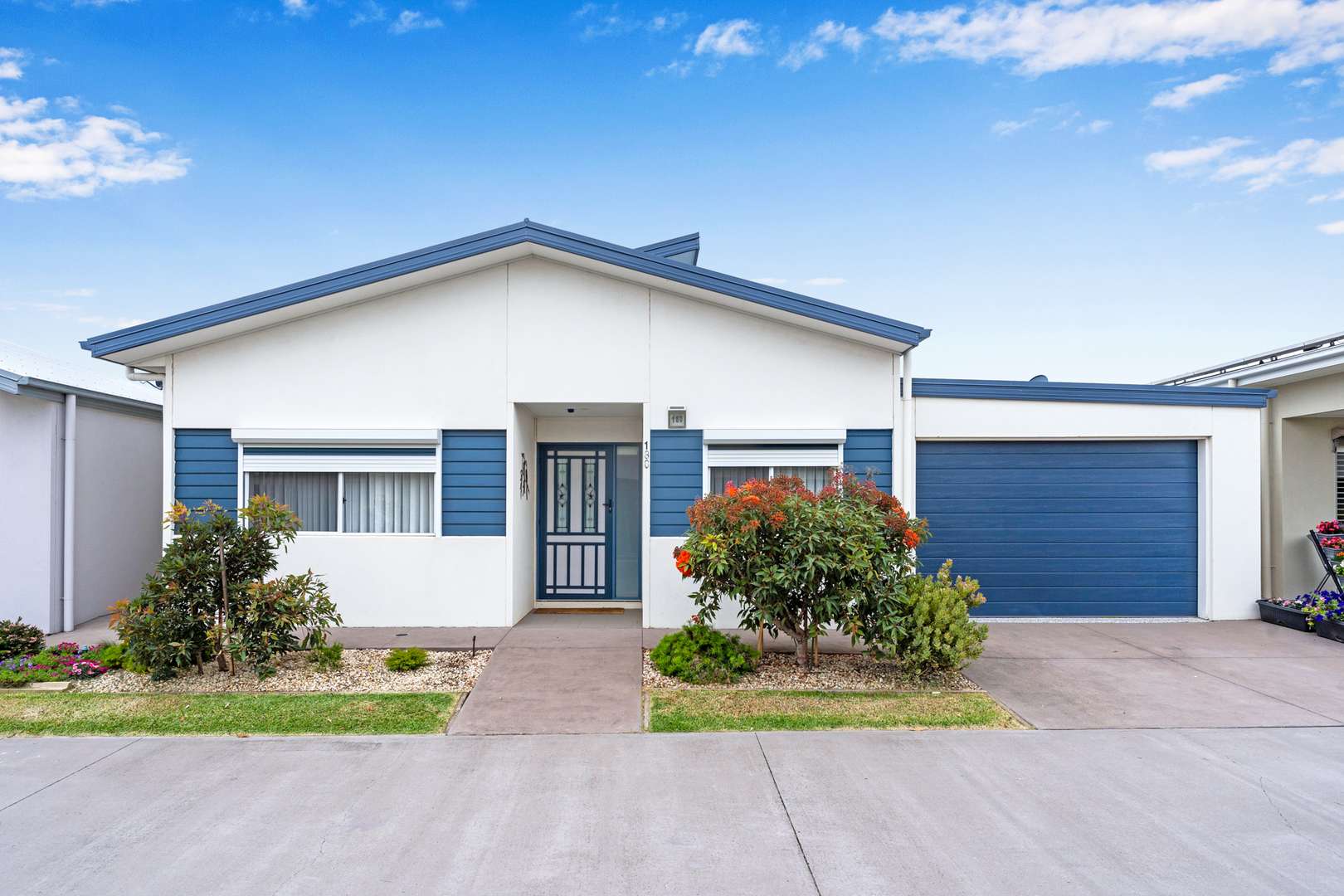 HOME 180 PALM LAKE RESORT TRUGANINA