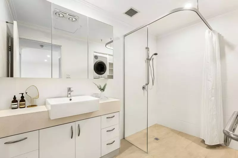 Garden view one-bedroom apartment