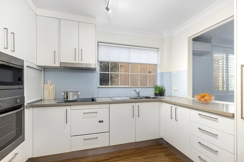 Elegant, open plan unit featuring a sunny north facing terrace