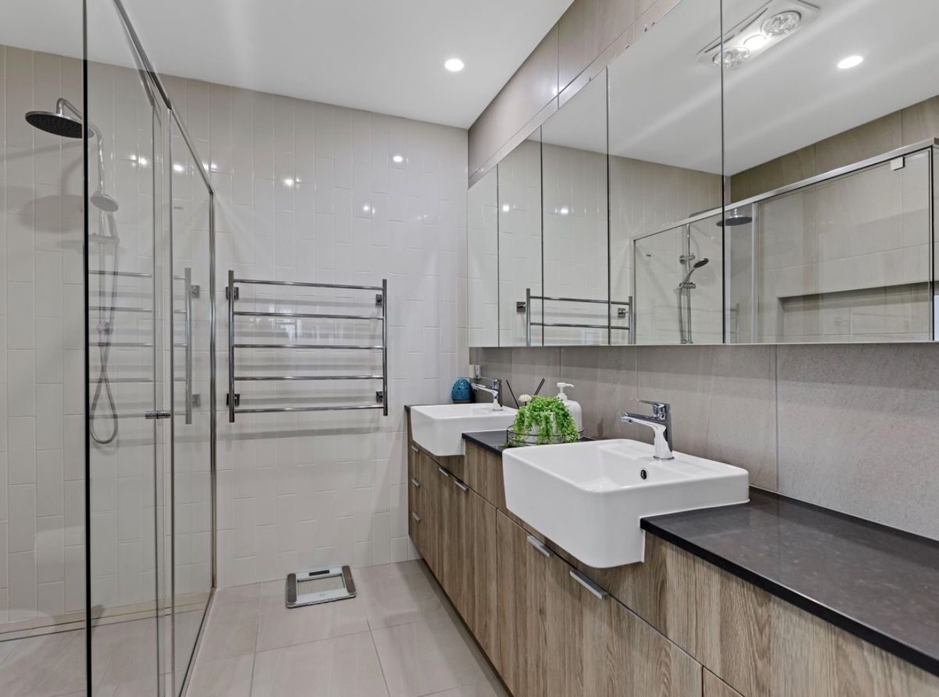 Palm Lake Caloundra Cay - Home 196 "Manaboa Design"