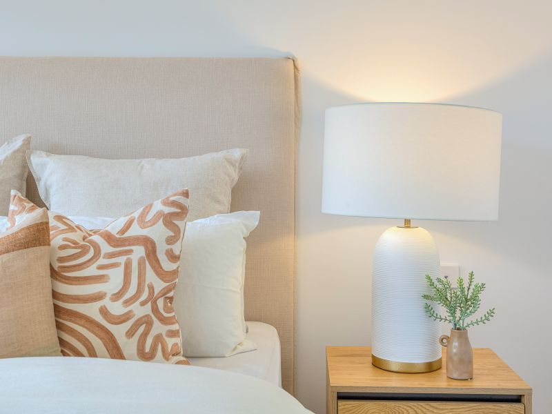 Stylish, single-level living with golf course views