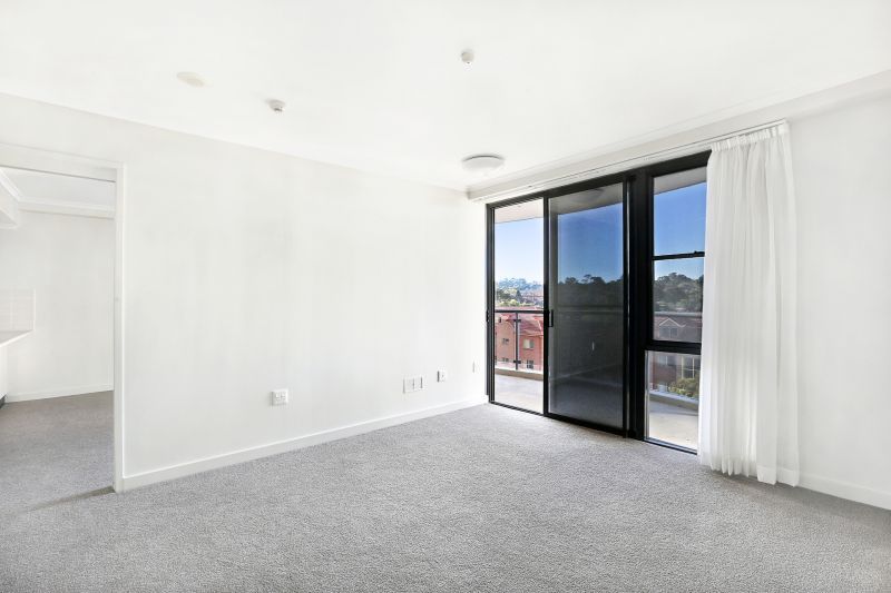 Newly refurbished one-bedroom apartment with spacious living area | Uniting Bankstown