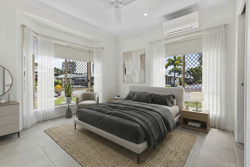 Two-bedroom villa with en-suite and garage