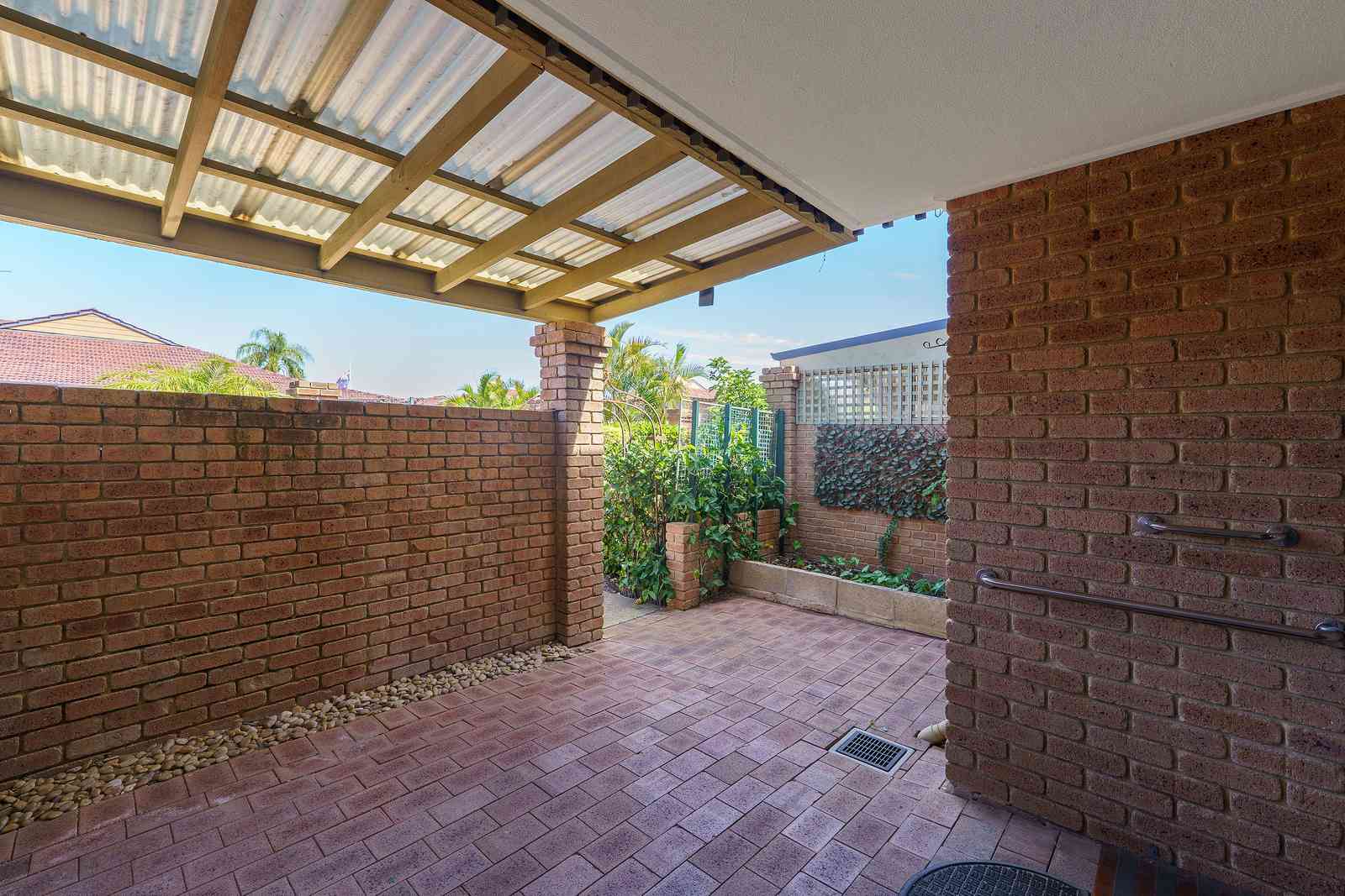 Beautiful 3 bedroom villa located in the dress circle of the village